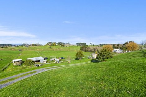 Photo of property in 141 Karioitahi Road, Waiuku, 2683