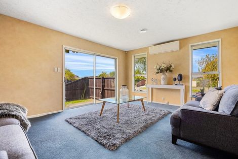 Photo of property in 1/12 Shannon Place, Belfast, Christchurch, 8051