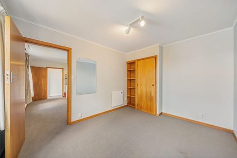 Photo of property in 3 Mertoun Terrace, Highbury, Wellington, 6012