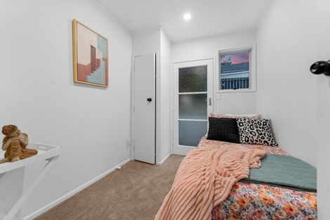 Photo of property in 4/43 Mcleod Road, Henderson, Auckland, 0612