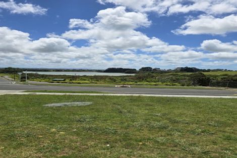 Photo of property in 26 Orawahi Road, Glenbrook, 2681