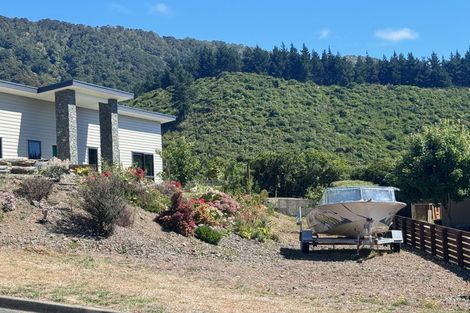Photo of property in 26 Harbour View Heights, Picton, 7220