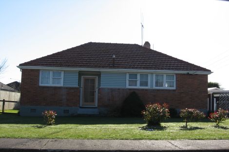 Photo of property in 1 Lincoln Place, Levin, 5510
