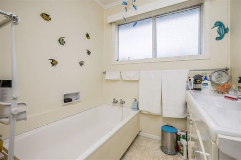 Photo of property in 17 Rembrandt Place, Opaheke, Papakura, 2113