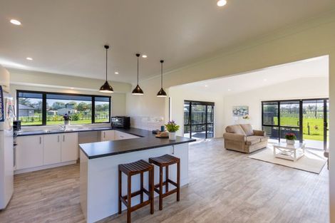 Photo of property in 1 Elm Place, Tikipunga, Whangarei, 0112