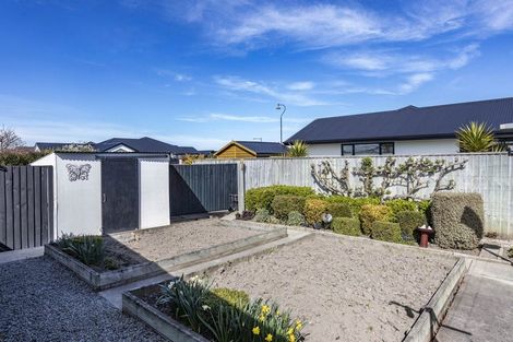 Photo of property in 1 Pimlico Place, Rangiora, 7400