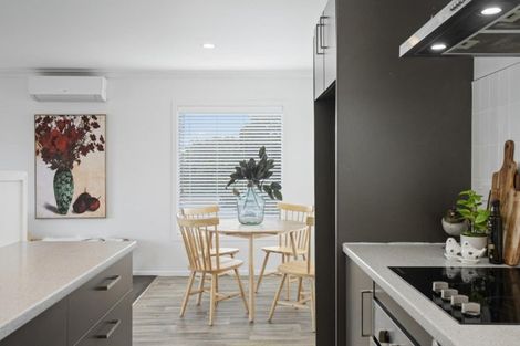 Photo of property in 11 Crispe Road, Clarks Beach, 2122