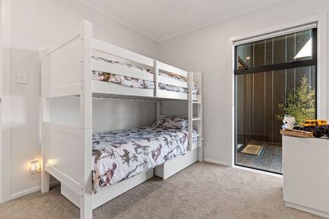 Photo of property in 21 Coralie Place, Lansdowne, Masterton, 5810