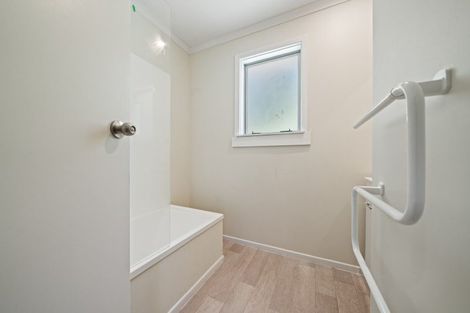 Photo of property in 81 Awanui Street, Merrilands, New Plymouth, 4312