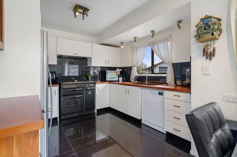 Photo of property in 52 Maclean Street, Cambridge, 3434