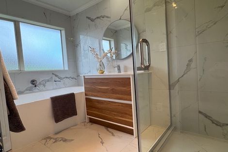 Photo of property in 34 Franshell Crescent, East Tamaki, Auckland, 2013