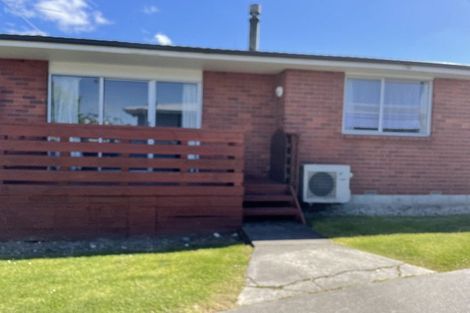 Photo of property in 92 Mavora Crescent, Heidelberg, Invercargill, 9812
