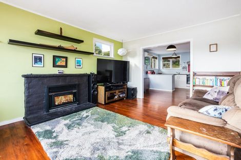 Photo of property in 32 Papakowhai Road, Papakowhai, Porirua, 5024