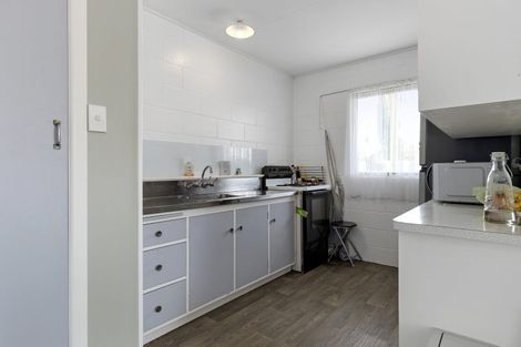 Photo of property in 18a Hillcrest Road, Hillcrest, Hamilton, 3216