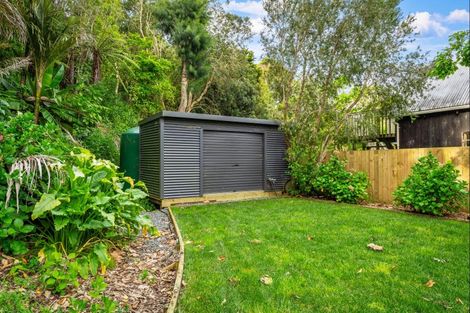 Photo of property in 74 Clinton Road, Tawharanui Peninsula, Matakana, 0986