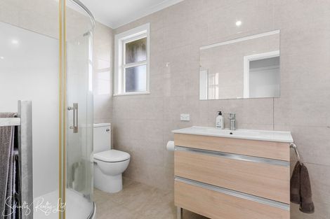 Photo of property in 213a Pahi Road, Pahi, Paparoa, 0571