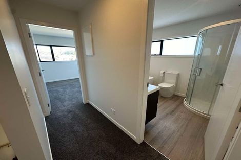 Photo of property in 36a Oxford Crescent, Ebdentown, Upper Hutt, 5018