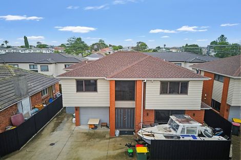 Photo of property in 56a Cambridge Terrace, Papatoetoe, Auckland, 2025