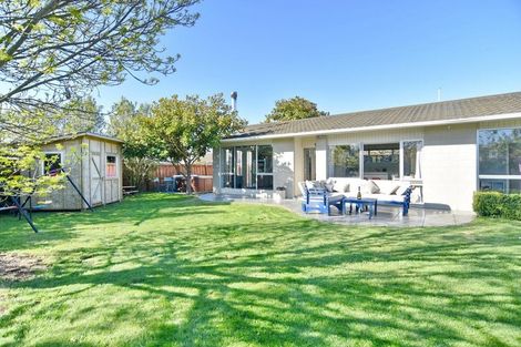 Photo of property in 9 Coates Place, Rangiora, 7400