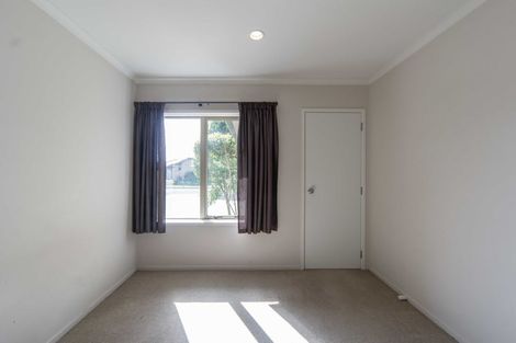 Photo of property in 27 Whitney Place, Rototuna North, Hamilton, 3210