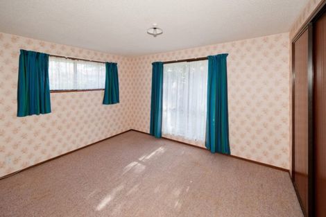 Photo of property in 14 Mchaffies Place, Wainoni, Christchurch, 8061