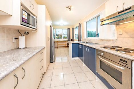 Photo of property in 22 Ferndown Avenue, Papatoetoe, Auckland, 2025