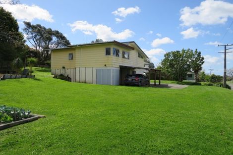 Photo of property in 60 Kaitemako Road, Welcome Bay, Tauranga, 3112