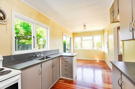 Photo of property in 1 Palmerston Road, Havelock North, 4130