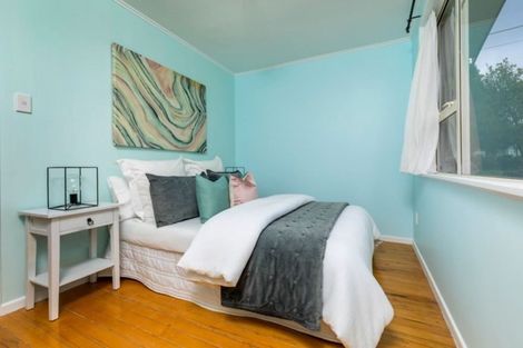 Photo of property in 1/48 Waimumu Road, Massey, Auckland, 0614