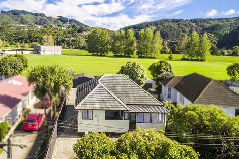 Photo of property in 18 Mary Crescent, Elderslea, Upper Hutt, 5018