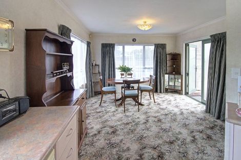 Photo of property in 228 High Street North, Carterton, 5713