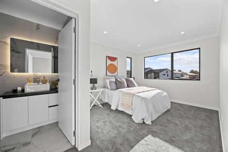 Photo of property in 17 Bremner Ridge Street, Flat Bush, Auckland, 2019