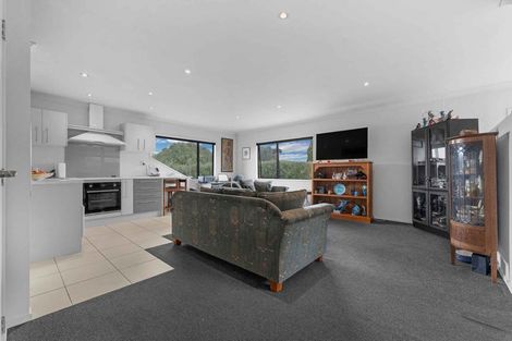 Photo of property in 1093 Glenbrook Road, Glenbrook, Waiuku, 2681