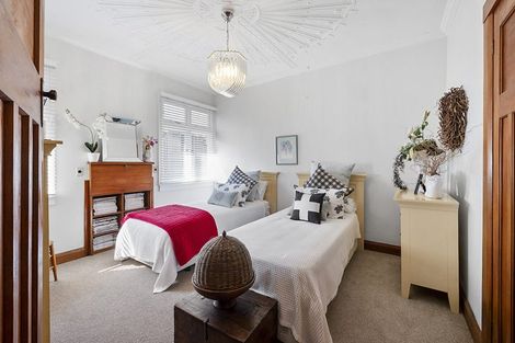 Photo of property in 11 Burns Street, Westown, New Plymouth, 4310