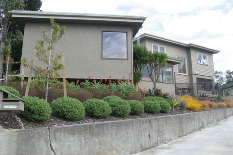 Photo of property in 11 Williams Terrace, Fitzherbert, Palmerston North, 4410