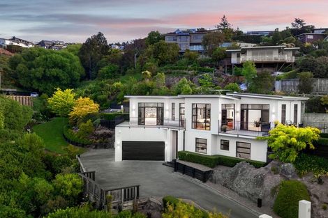 Photo of property in 16 Iles Lane, Cashmere, Christchurch, 8022