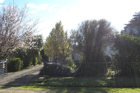 Photo of property in 14 Consitt Street, Takapau, 4203