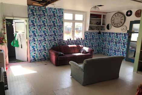 Photo of property in 477 Featherston Street, Palmerston North, 4414