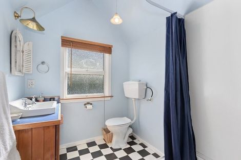 Photo of property in 9 Cunningham Terrace, Lyttelton, 8082