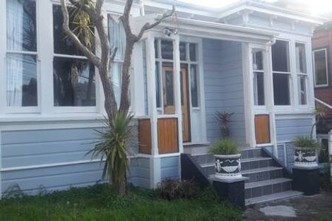 Photo of property in 10 Dawson Street, Berhampore, Wellington, 6023