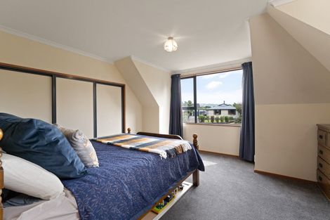 Photo of property in 102 Hagart-alexander Drive, Mosgiel, 9024