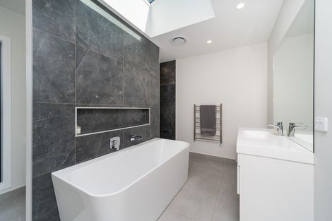 Photo of property in 136 Pharazyn Street, Maewa, Feilding, 4702