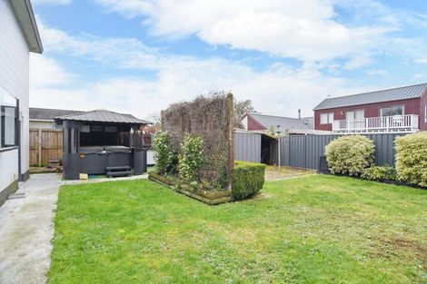 Photo of property in 61 Seddon Street, Rangiora, 7400