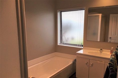 Photo of property in 22 Spackman Crescent, Paraparaumu, 5032