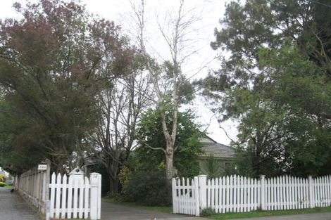 Photo of property in 14 Howard Road, Taradale, Napier, 4112