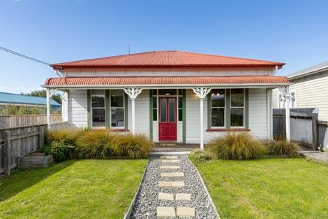 Photo of property in 83 Lincoln Road, Masterton, 5810