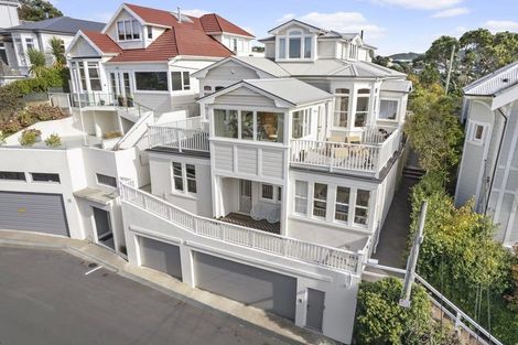 Photo of property in 18 Central Terrace, Kelburn, Wellington, 6012