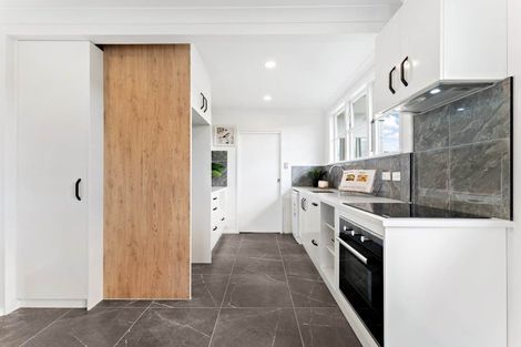 Photo of property in 49 Price Crescent, Mount Wellington, Auckland, 1060