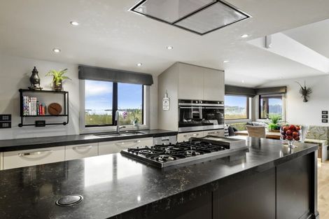 Photo of property in 255 Clifton Road, Whitford, Howick, 2571