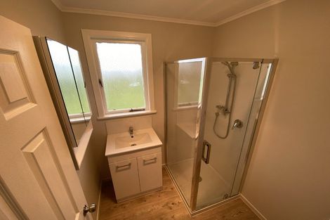 Photo of property in 20a Nile Road, Kelston, Auckland, 0602